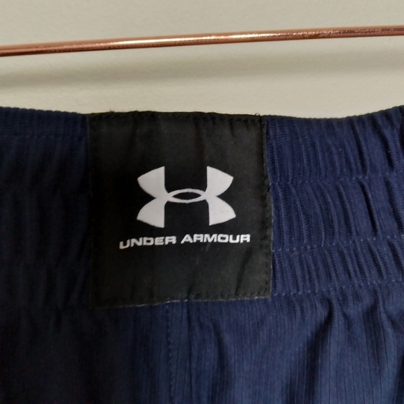 Under Armour Loose Fit Blue Drawstring Waist Athletic Shorts Size Small - Picture 6 of 7